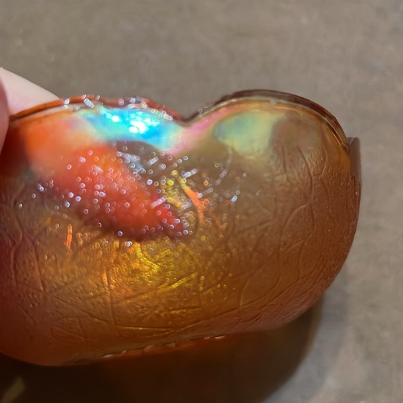 Vintage Carnival Glass Bowl - Picture 4 of 7